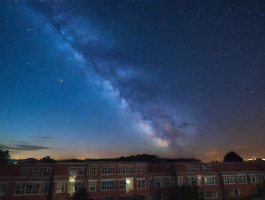 给大家通报一下“双子座流星雨在学校能看到吗